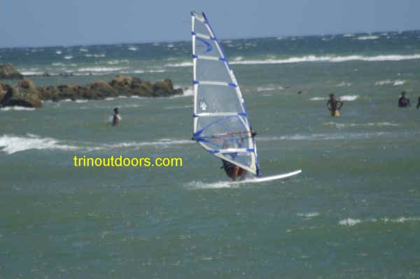 los iros windsurf compressed.jpg (62109 bytes)